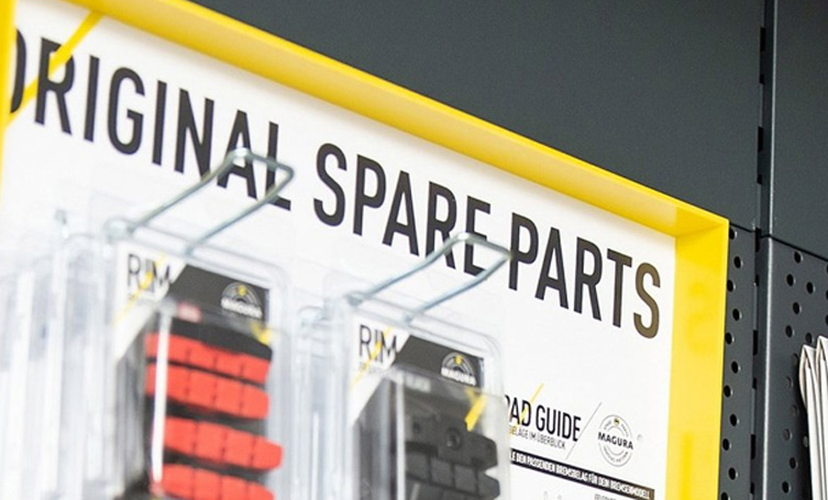 Eredeti alkatrész adattábla fékbetétekkel